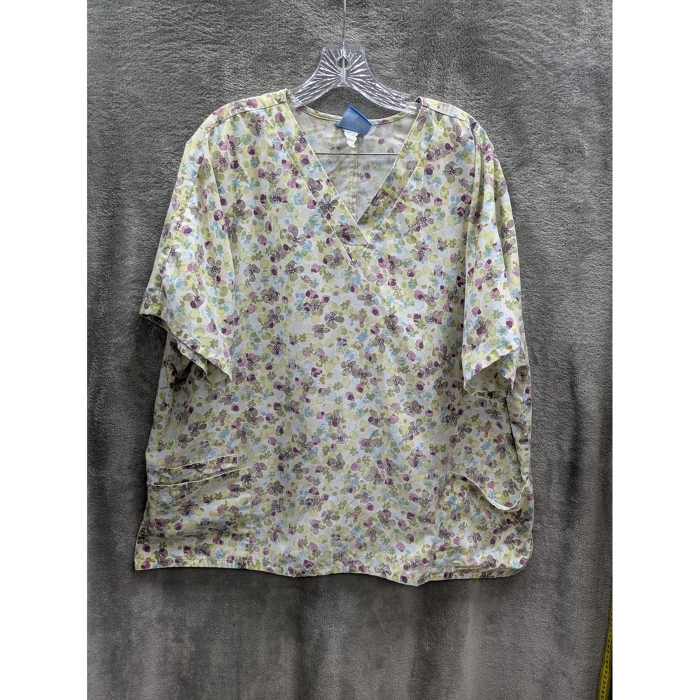 Women's Scrub Top 2X Estimated Floral‎ Medical Workwear